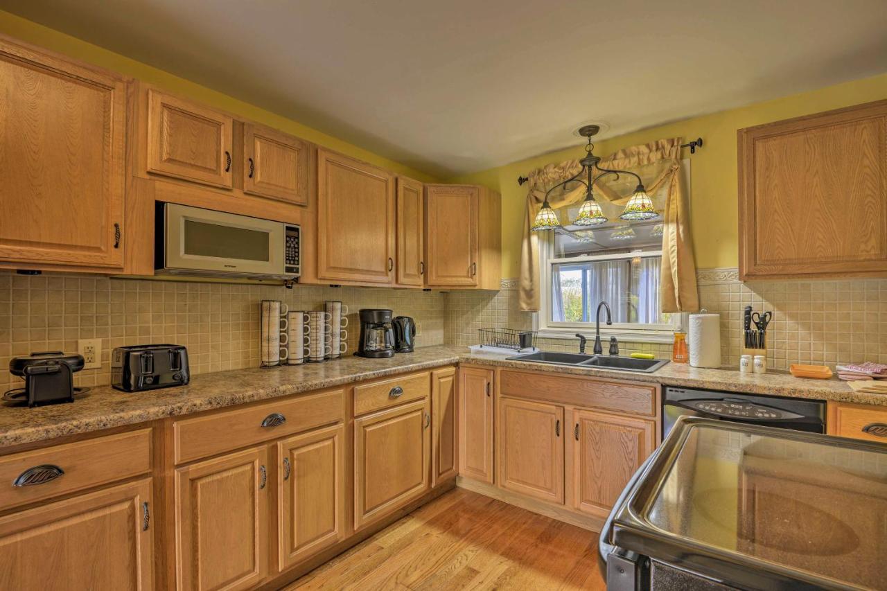 Spacious Home By Finger Lakes And Watkins Glen! Burdett 外观 照片